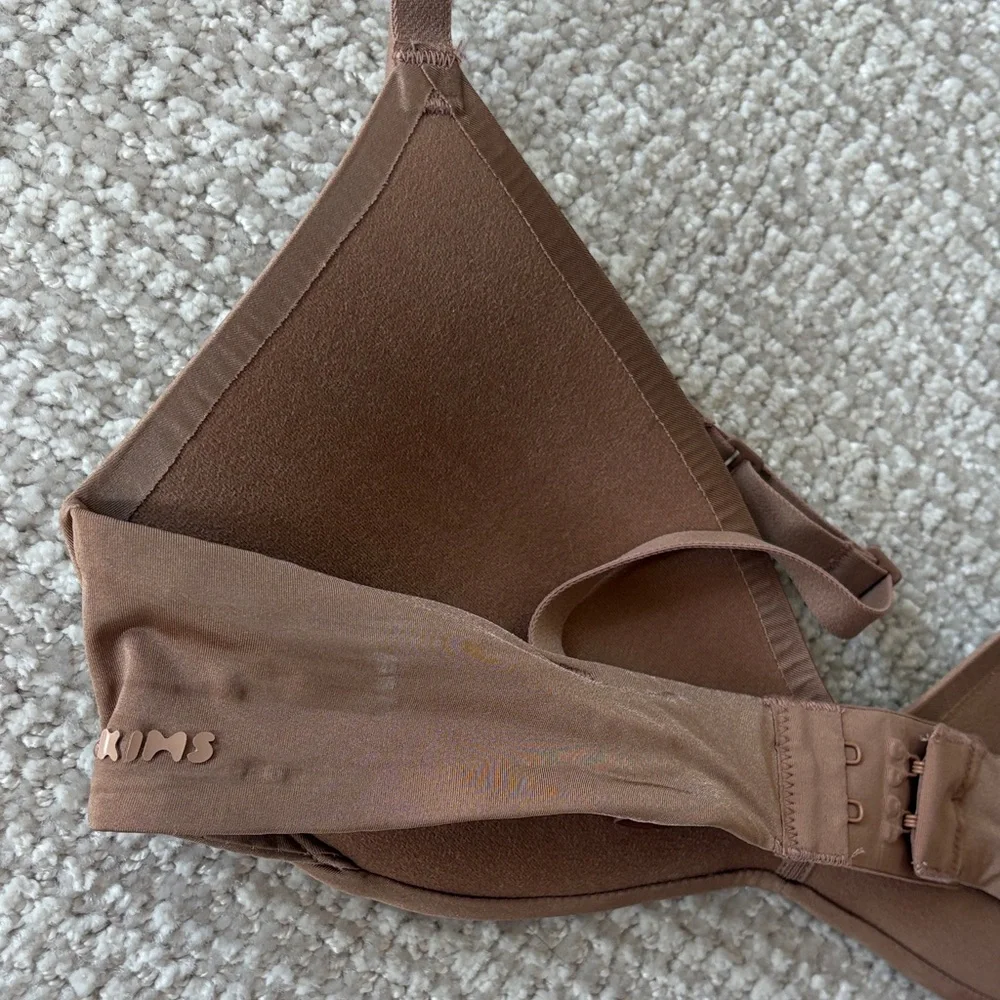 SKIMS Nude Push-up Bra - Picture 2 of 4